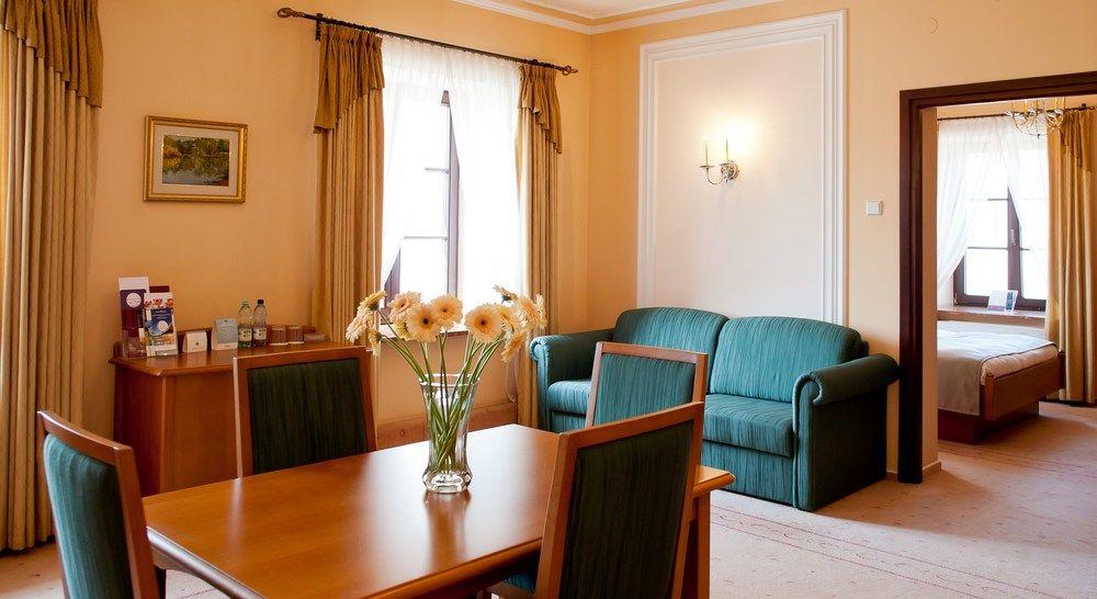 Hotel Zamojski Zamosc  Ngoại thất bức ảnh
