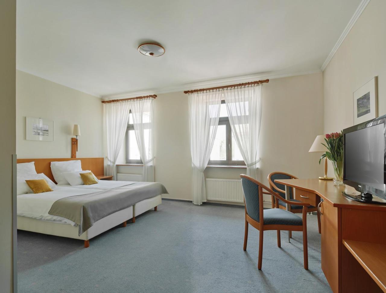 Hotel Zamojski Zamosc  Ngoại thất bức ảnh